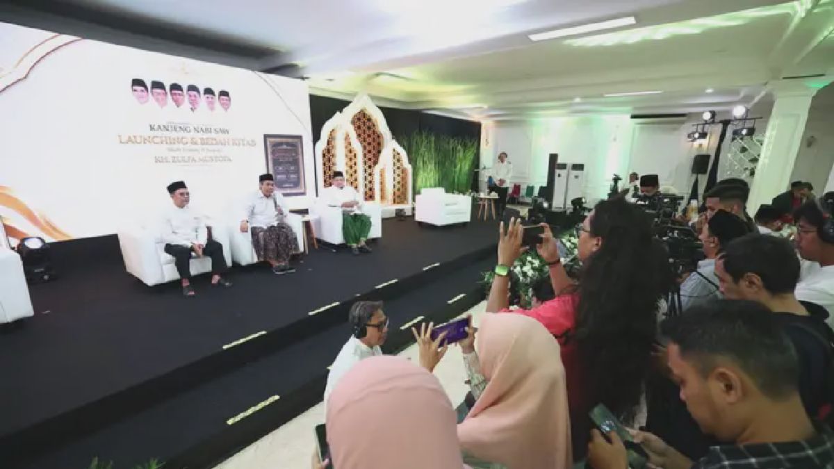 KH Zulfa Mustofa Luncurkan Kitab Ithafu Ummati Al-Muqtafa di Masjid Sunda Kelapa