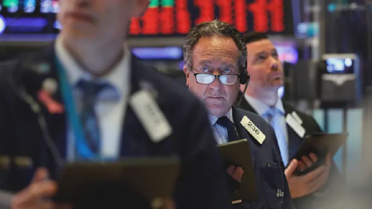 Wall Street Anjlok Usai WHO Tetapkan COVID-19 Sebagai Pandemi
