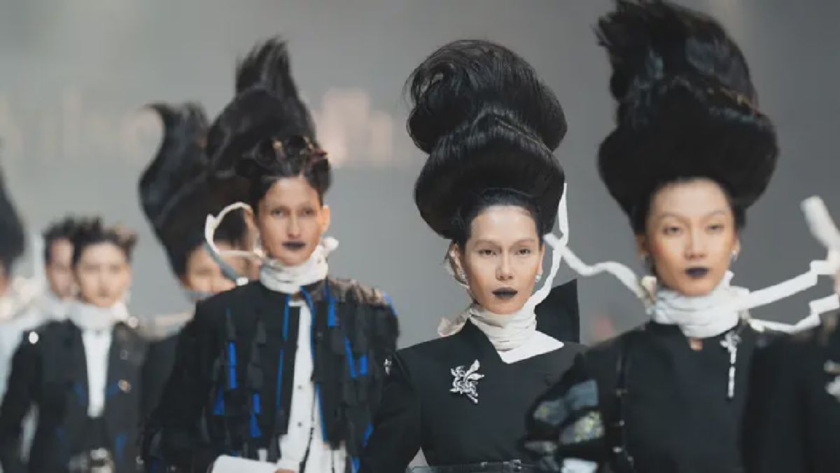 Wilsen Willim Hadirkan Tenun Nusantara di Tengah Paris Haute Couture 2026