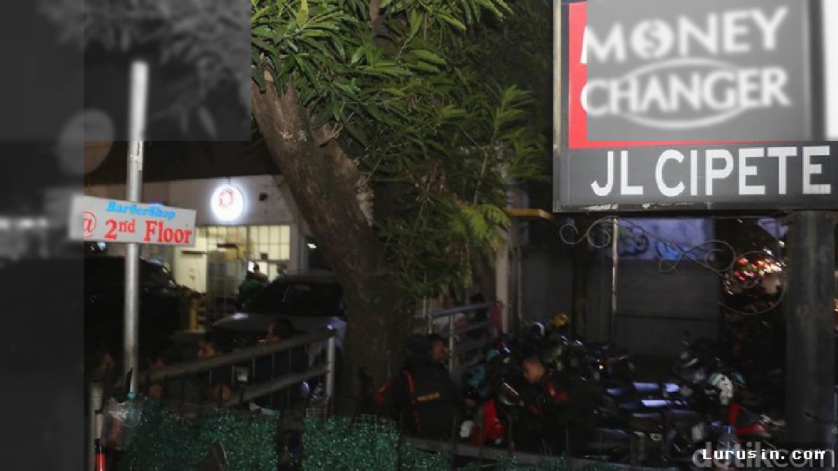 Cipete — Polisi Sita Rp7,2 Miliar dalam Penggeledahan Money Changer