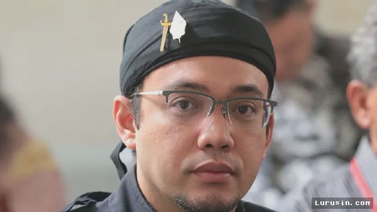 Sandy Tumiwa — Tetap Menafkahi Anak Meski Kalah Hak Asuh