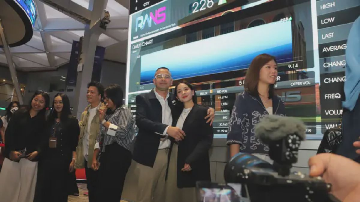 Nagita Slavina hingga Cinta Laura Kiehl Bersinar dalam Dua Perhelatan Mode Berbeda