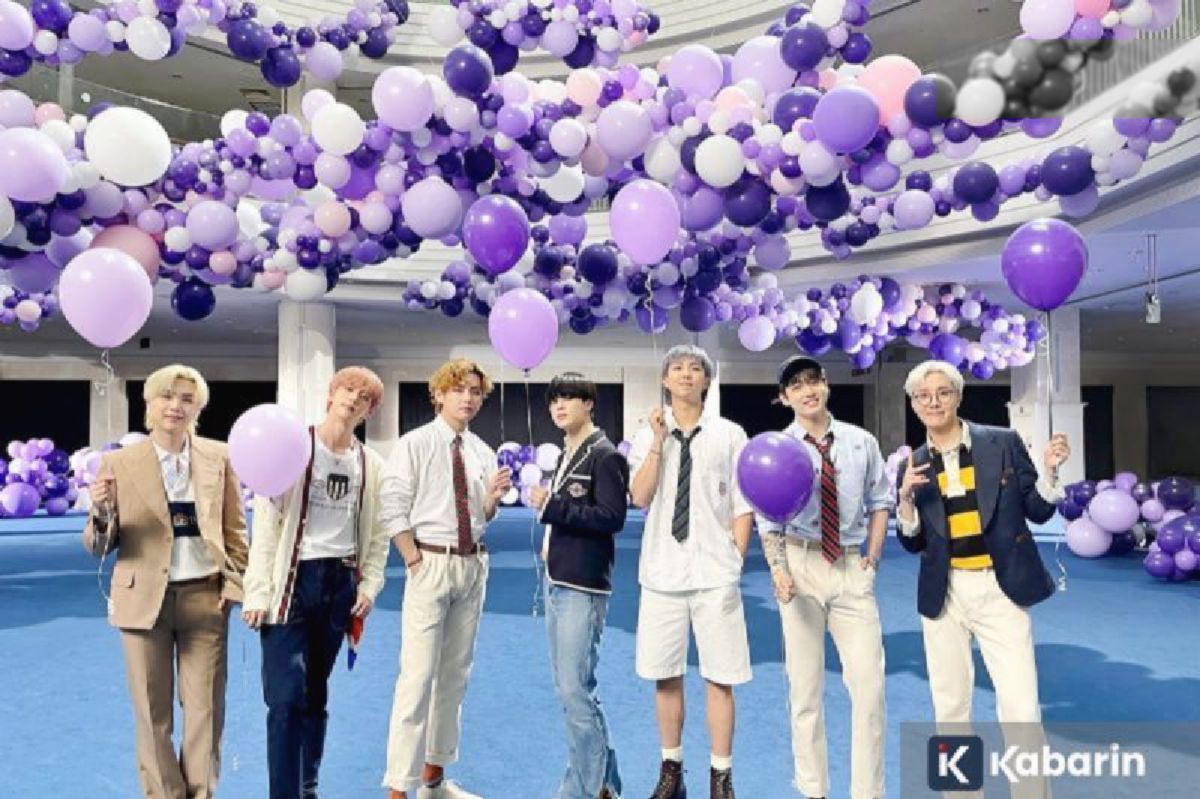 Menganalisis permintaan, saya perlu menulis ulang berita tentang jadwal world tour BTS