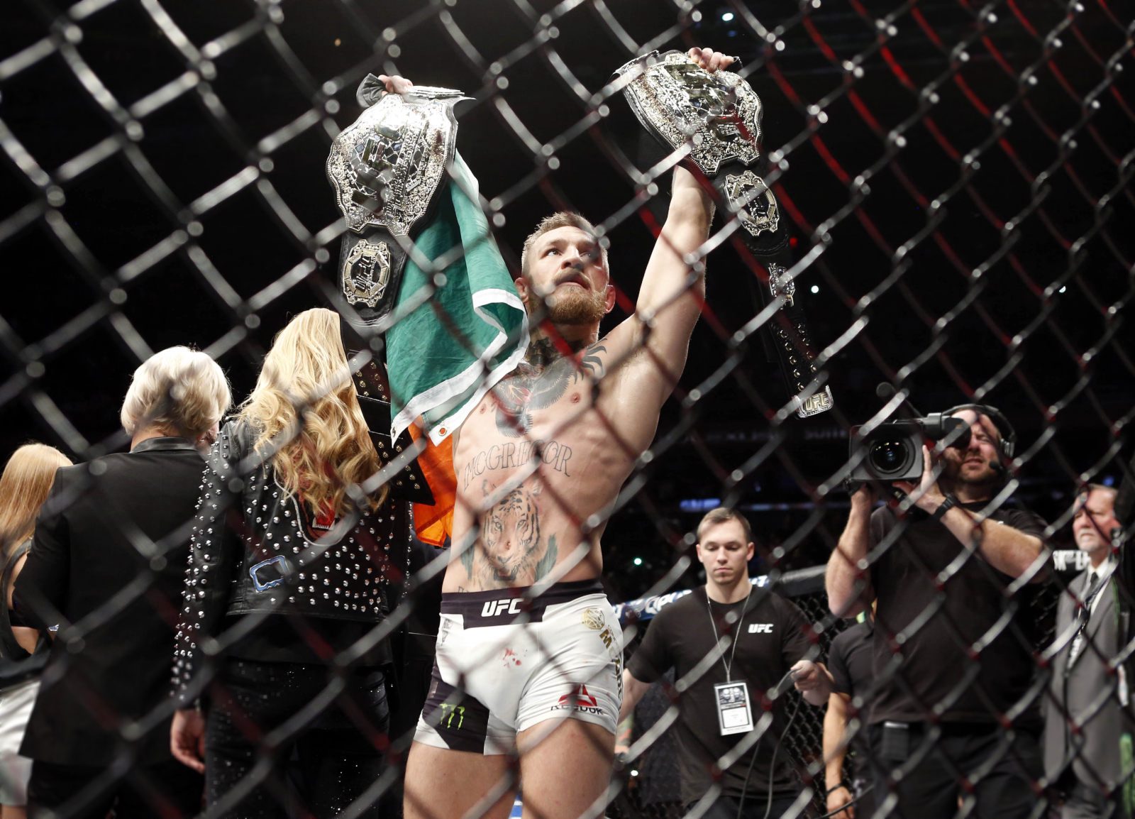 Verifikasi: Siaran UFC 329 McGregor vs Holloway di Vidio