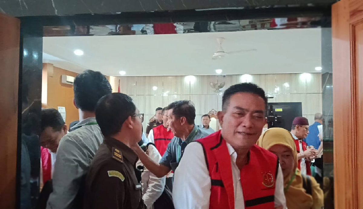 Hakim Jatuhkan Vonis 9 Tahun dan Cabut Hak Politik Mantan Wali Kota