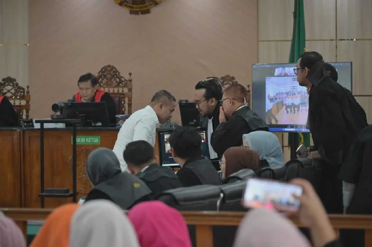 Gubernur Riau Nonaktif Dituntut 8,5 Tahun Penjara dalam Kasus Jatah Preman