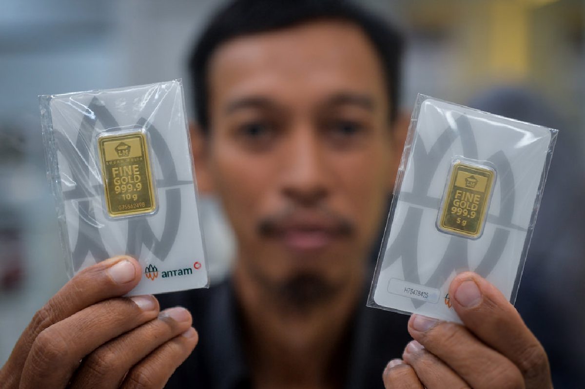Harga Emas Antam Kembali Melemah pada Perdagangan Kamis