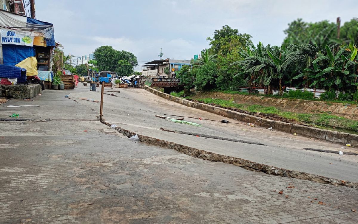 Amblesan Parah di Pulo Gadung, Warga Resah Lima Bulan Penanganan Minim