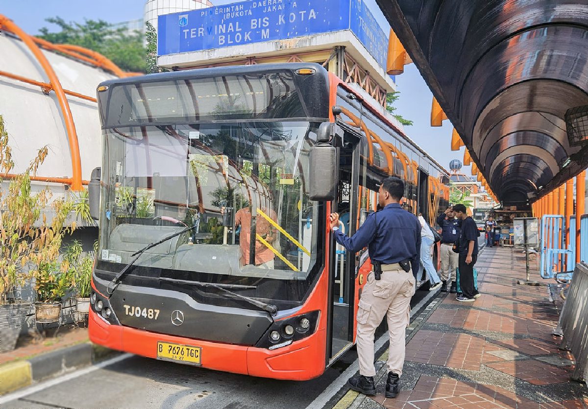 Usulan Tiket Langganan TransJakarta Rp200 Ribu: Harapan dan Kegelisahan