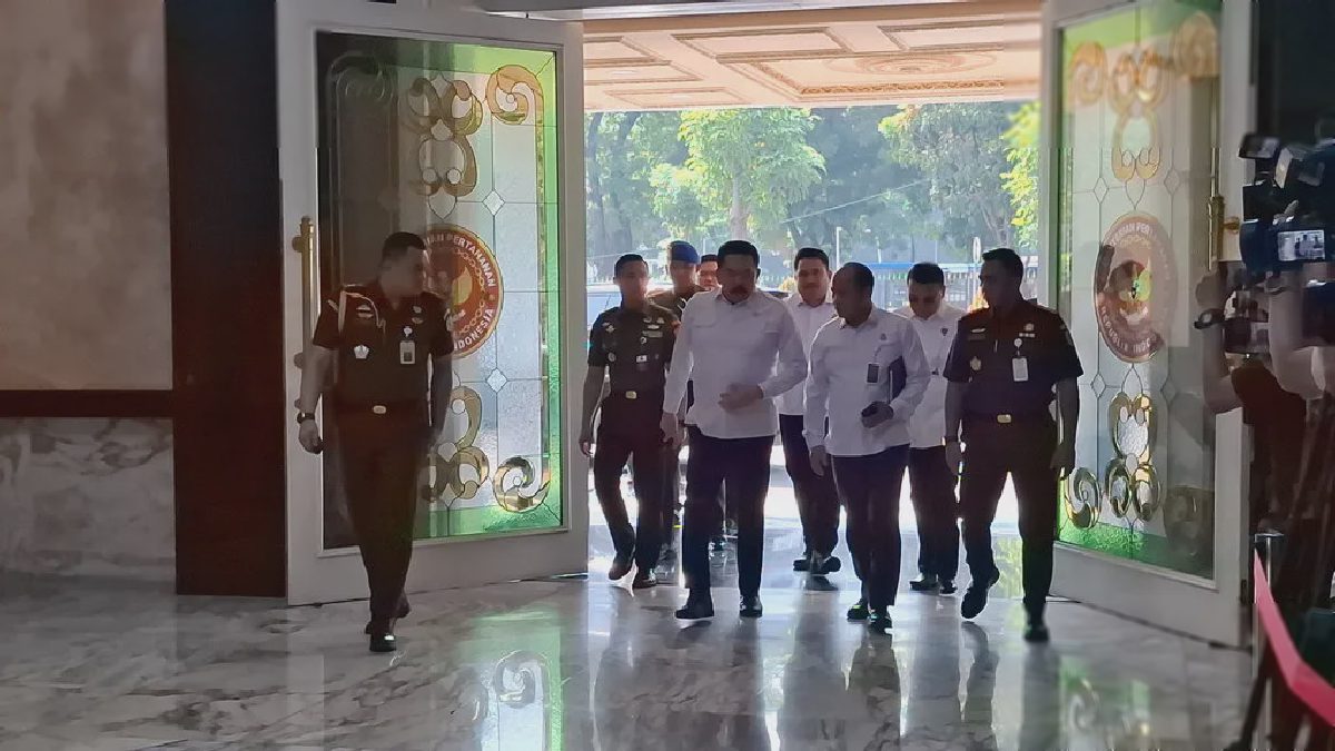 Kapolri dan Sejumlah Pejabat Absen Rapat Satgas PKH di Kemhan