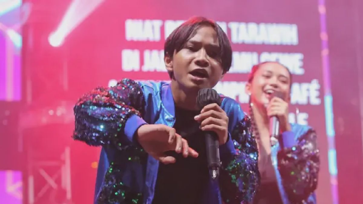 Fajar Sadboy Tampil Memukau di Kapanlagi Buka Bareng