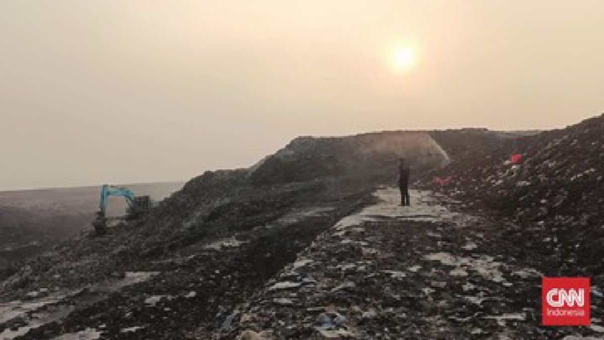 Status Darurat TPA Jatiwaringin Dipertahankan Meski Api Sudah Padam